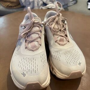 On Running Women's Athletic Shoes in Light Pink and Cream